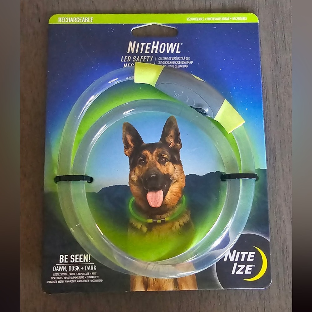 Nite Ize NiteHowl LED Safety Necklace